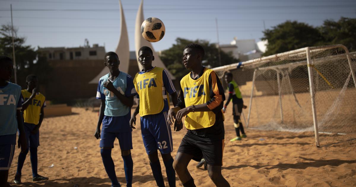 #135 Futsal style - FIFA Training Centre