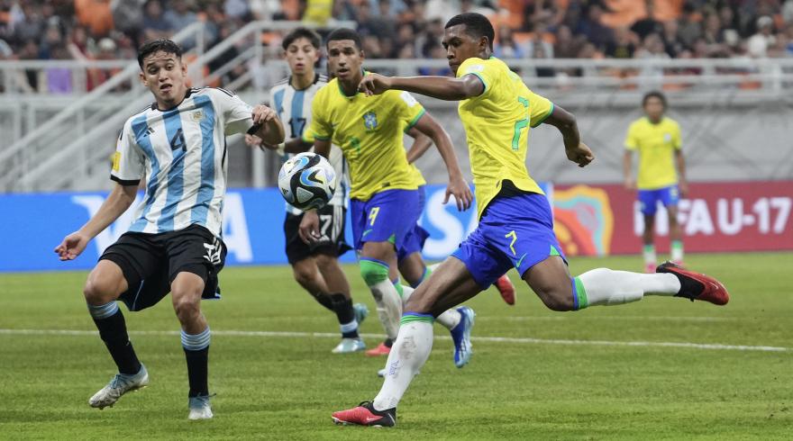 Brazil 0-3 Argentina